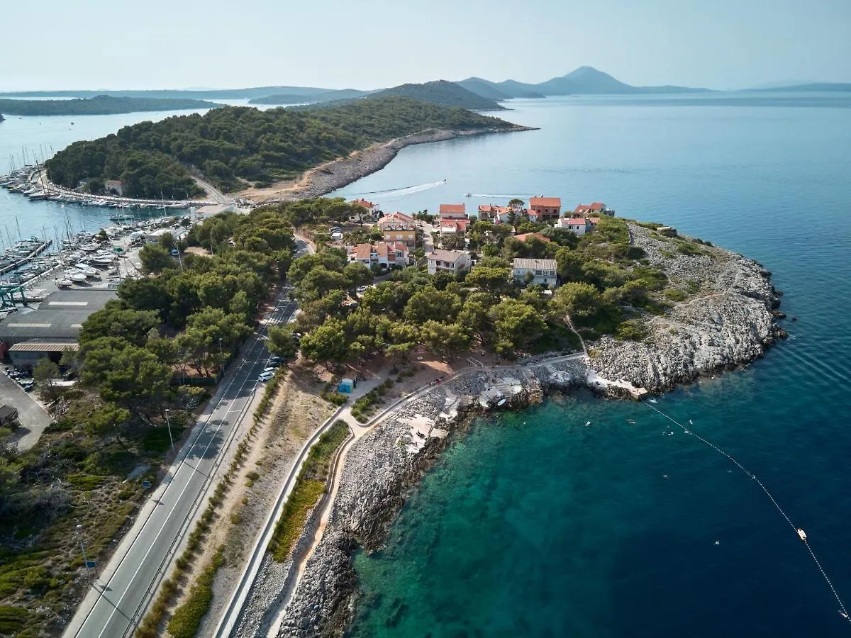 Pineta Villa Mali Losinj 0*,  Croatia